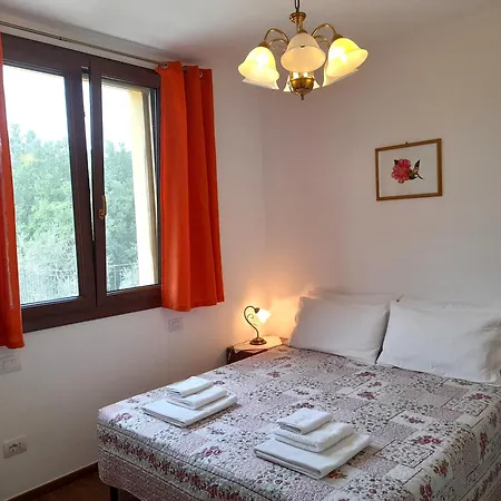 Oliveto Villa *